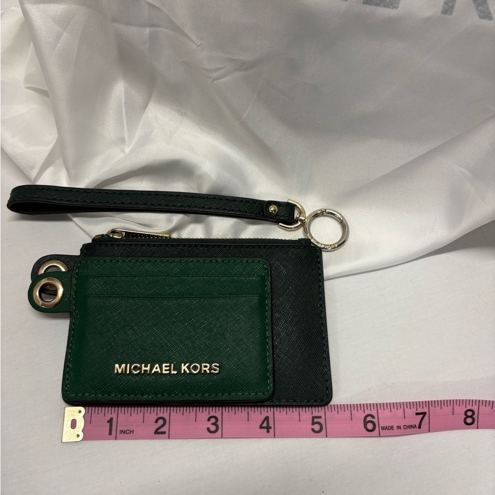 Michael Kors Giftables Small Wallet Card Case Duo in Green Leather - Picture 9 of 12